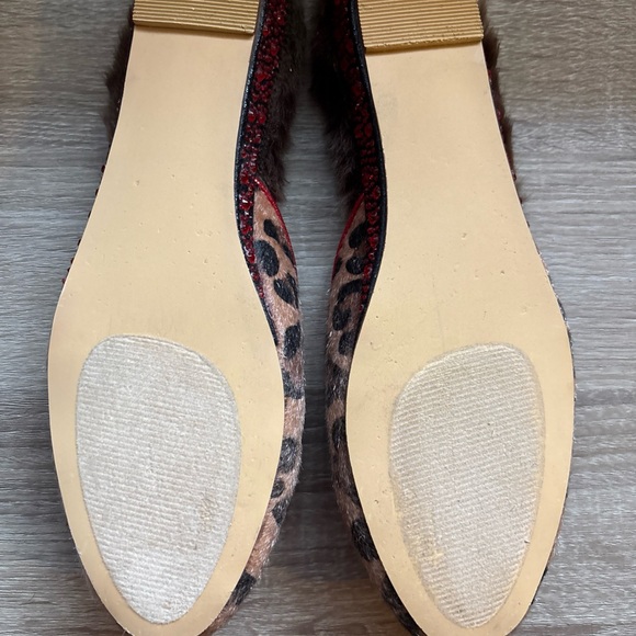 Leopard Print Red Rhinestone Lips Faux Fur Mule by Iris ApfelSize 8M - Picture 6 of 16